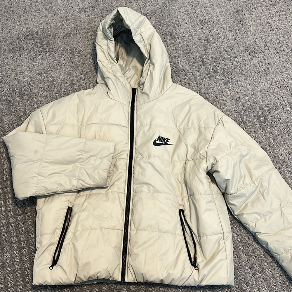 Nike puffer jacket